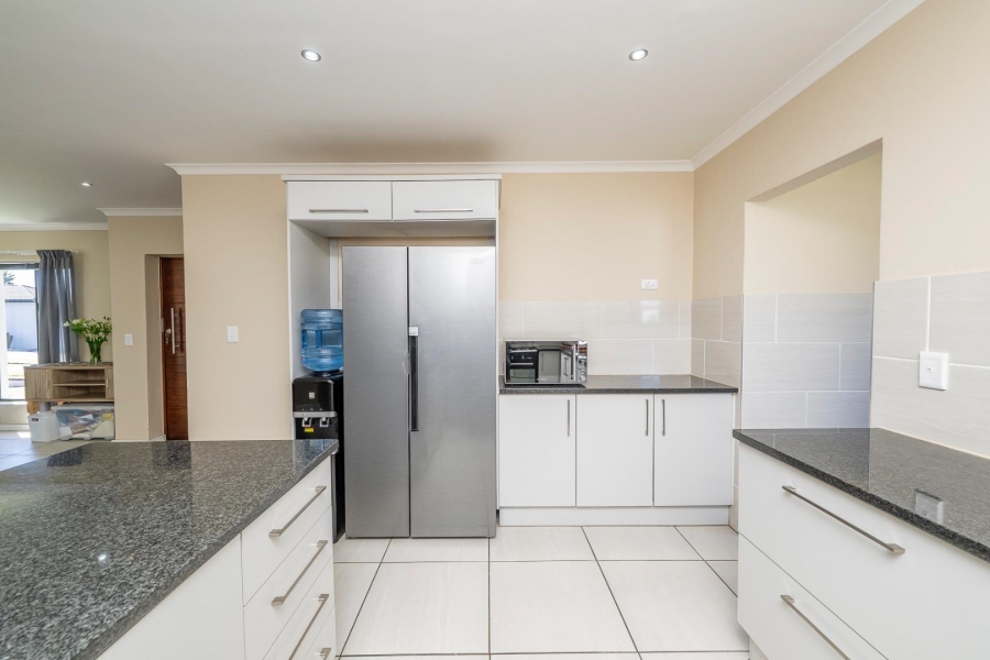 3 Bedroom Property for Sale in Brackenfell South Western Cape